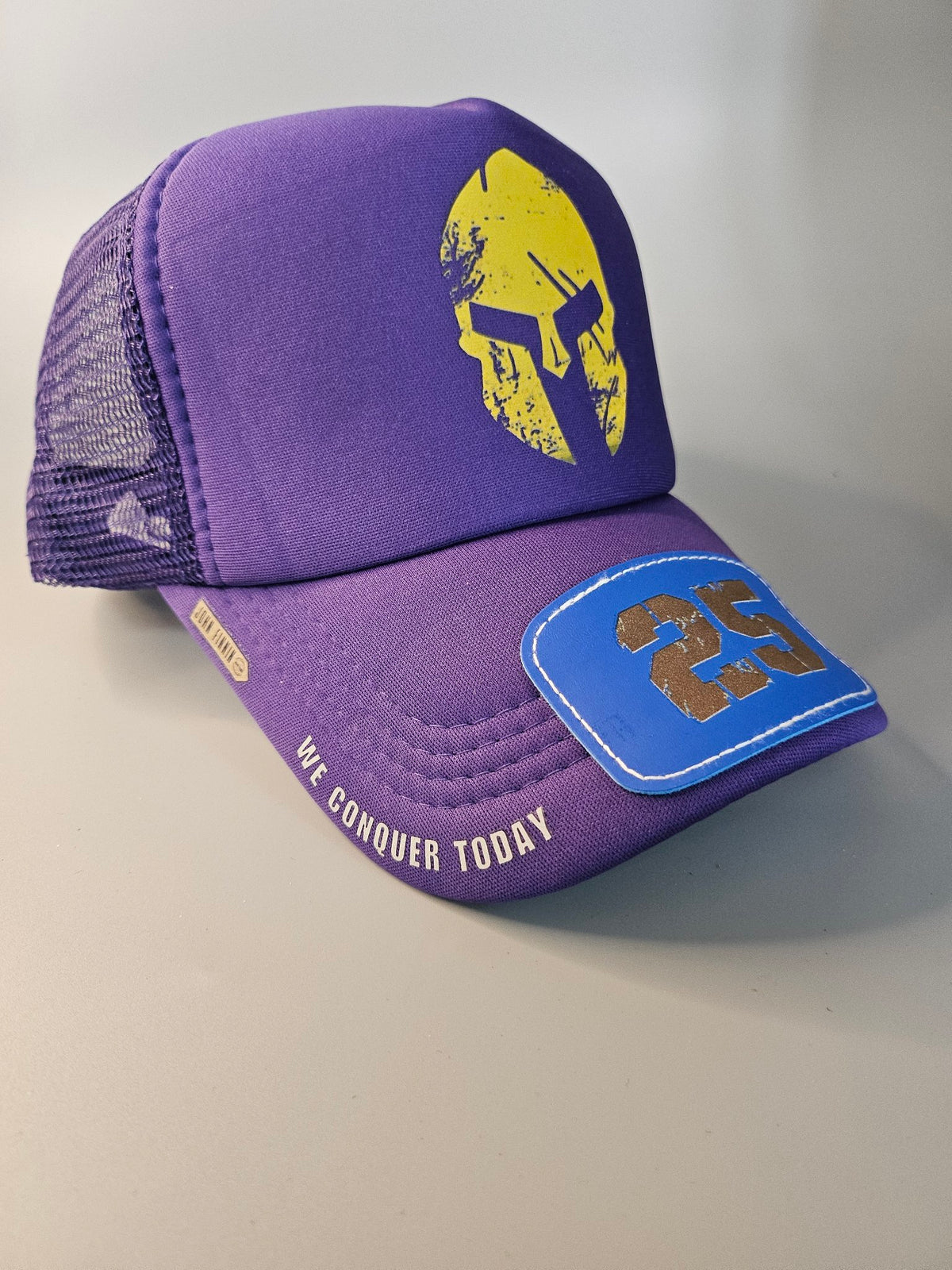 SPARTAN 25 'JOHN FINNIN TRUCKER