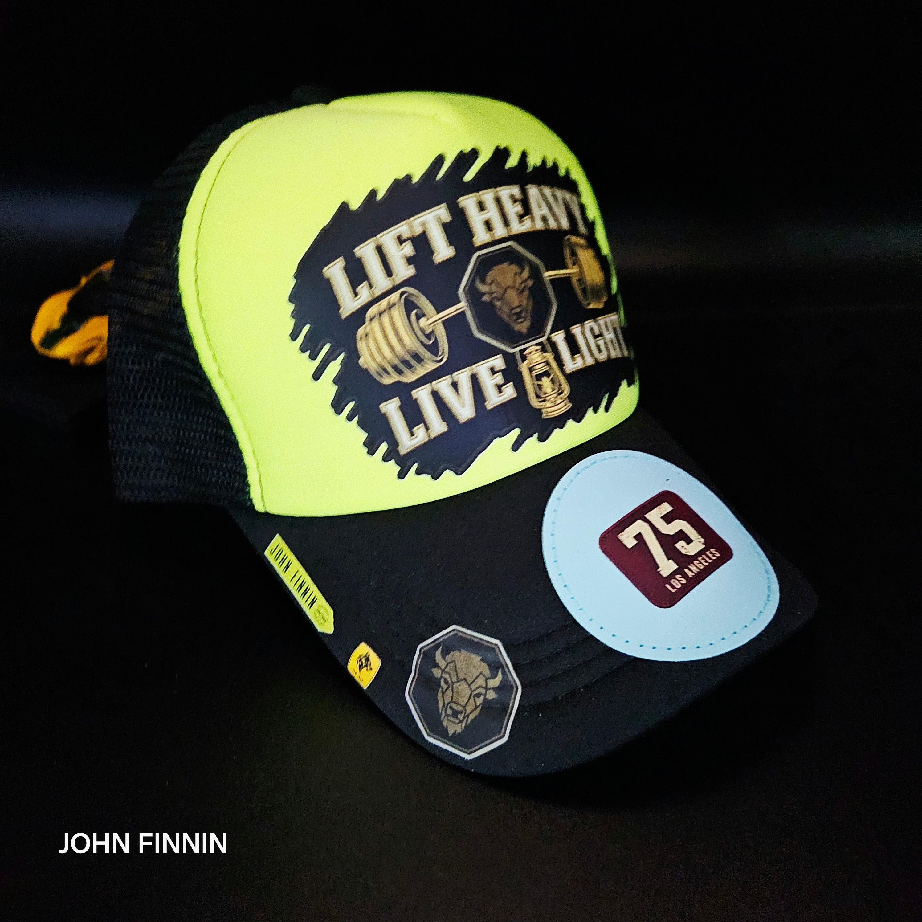 Lift heavy 75' John finnin trucker