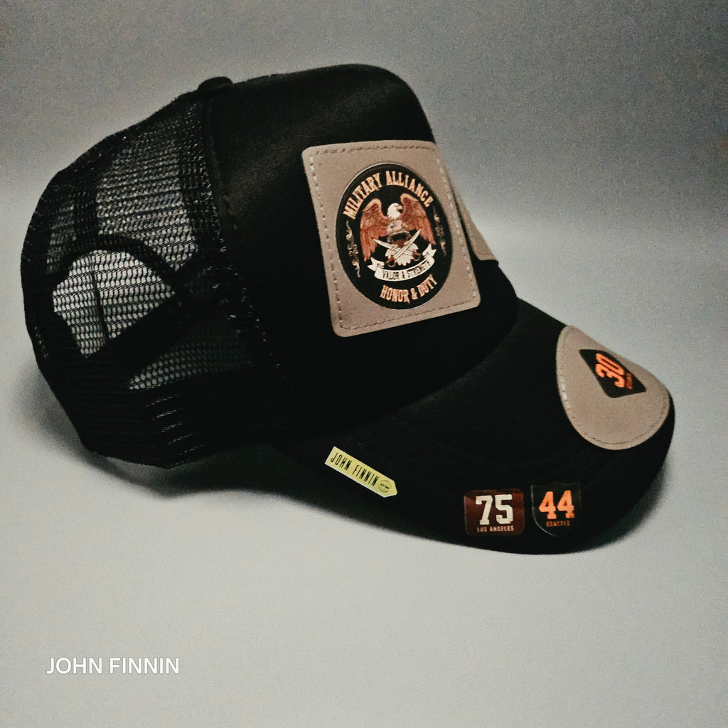 33 30 ' JOHN FINNIN TRUCKER