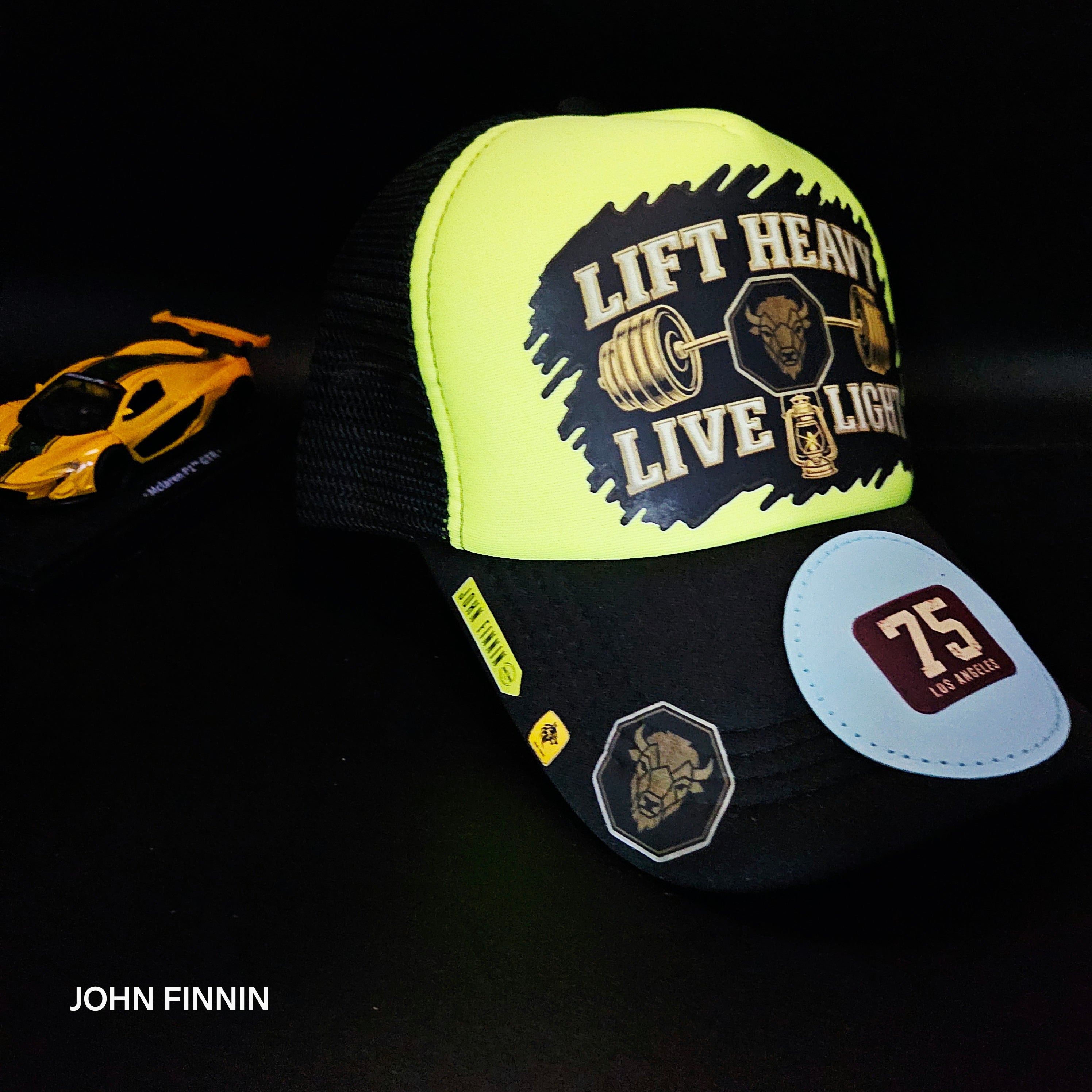 Lift heavy 75' John finnin trucker