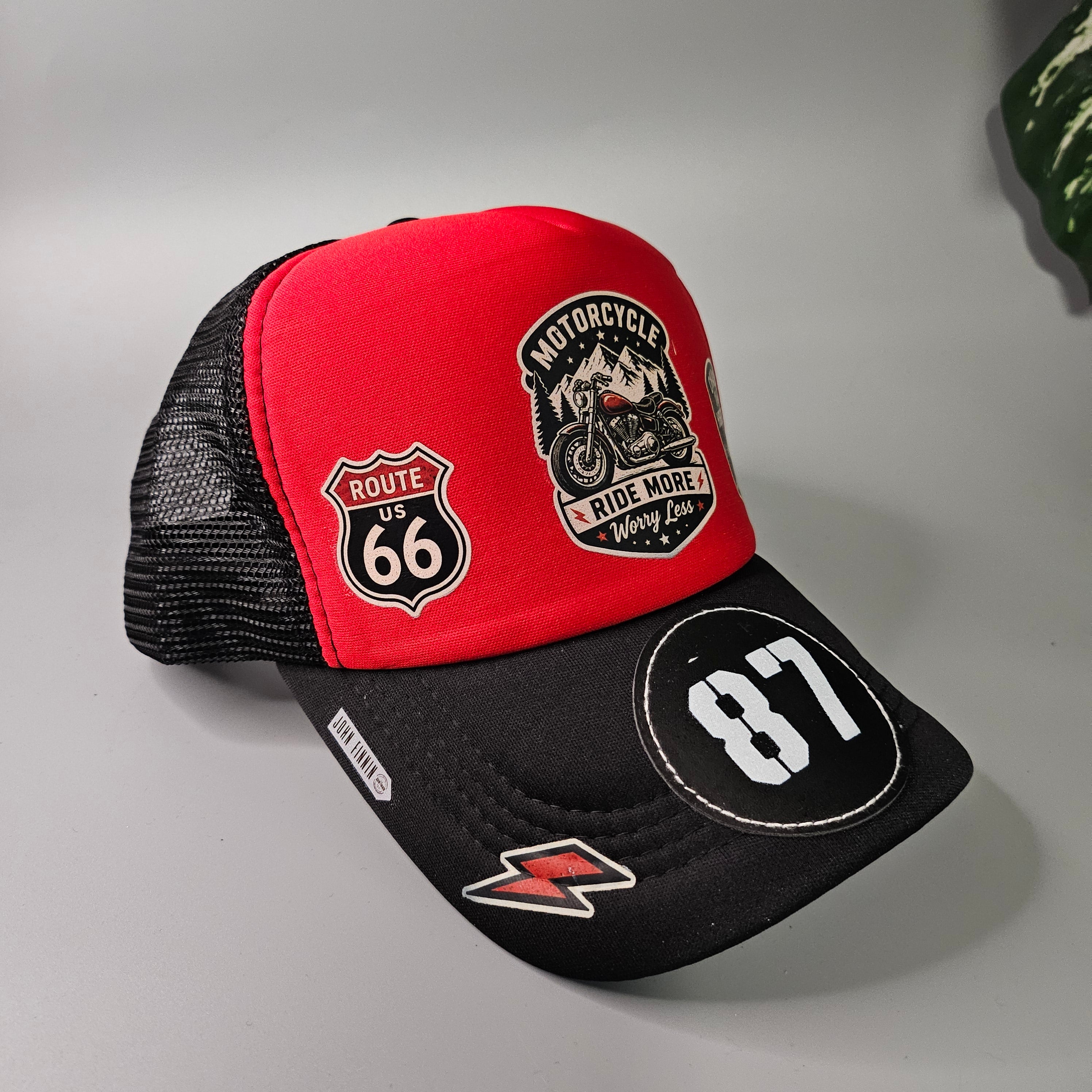 MOTORCYCLE 87 'JOHN FINNIN TRUCKER